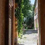 Caponni *